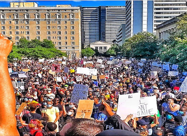 Photo of a crowd of protesters at the Nashville Legislative Plaza on May, 30 2020.